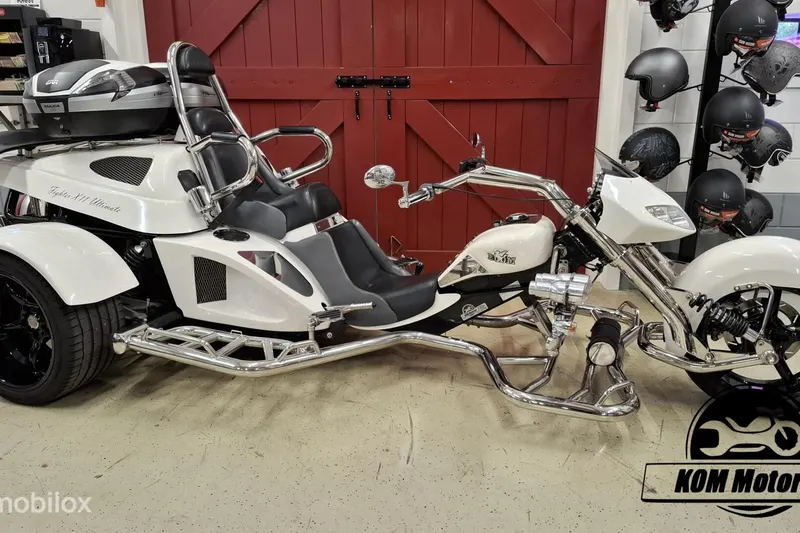 Boom Trike Fighter X11 (2009)