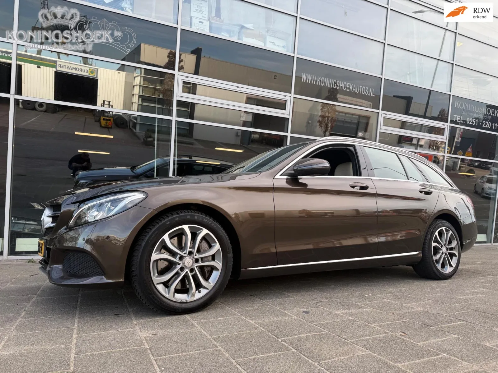 Mercedes-Benz C-Klasse (2015) — foto 1
