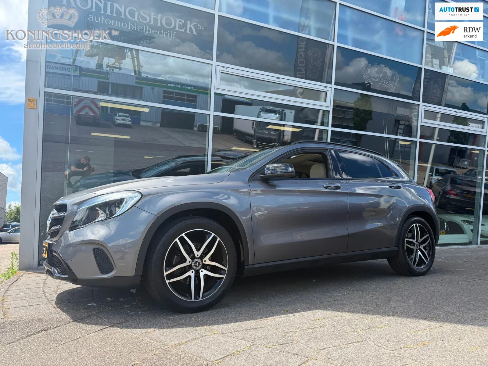 Mercedes-Benz GLA-Klasse (2018) — foto 1