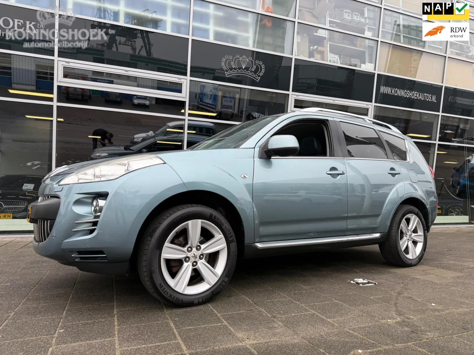 Peugeot 4007 (2008) — foto 1
