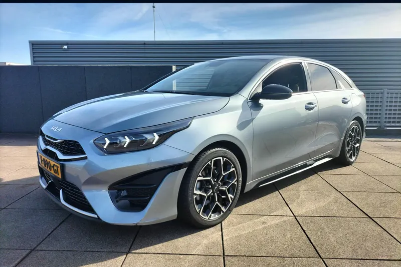 Kia Proceed (2023)