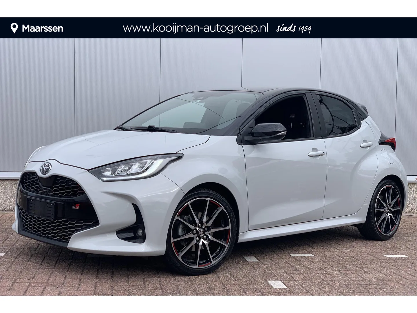 Toyota Yaris (2023) — foto 1