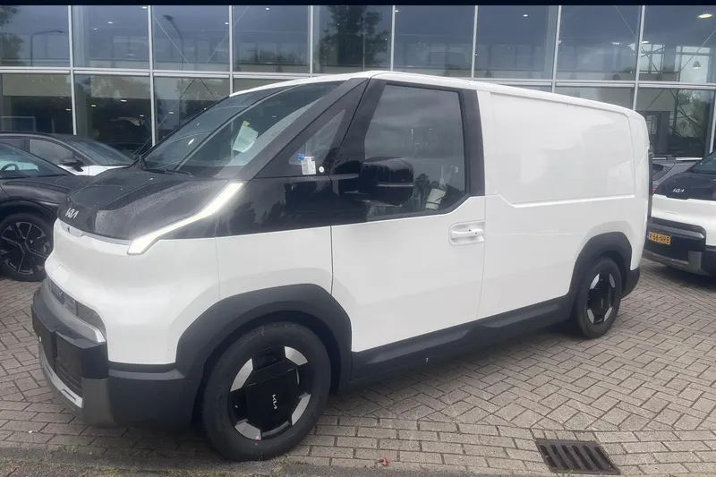 Kia PV5 (2026)