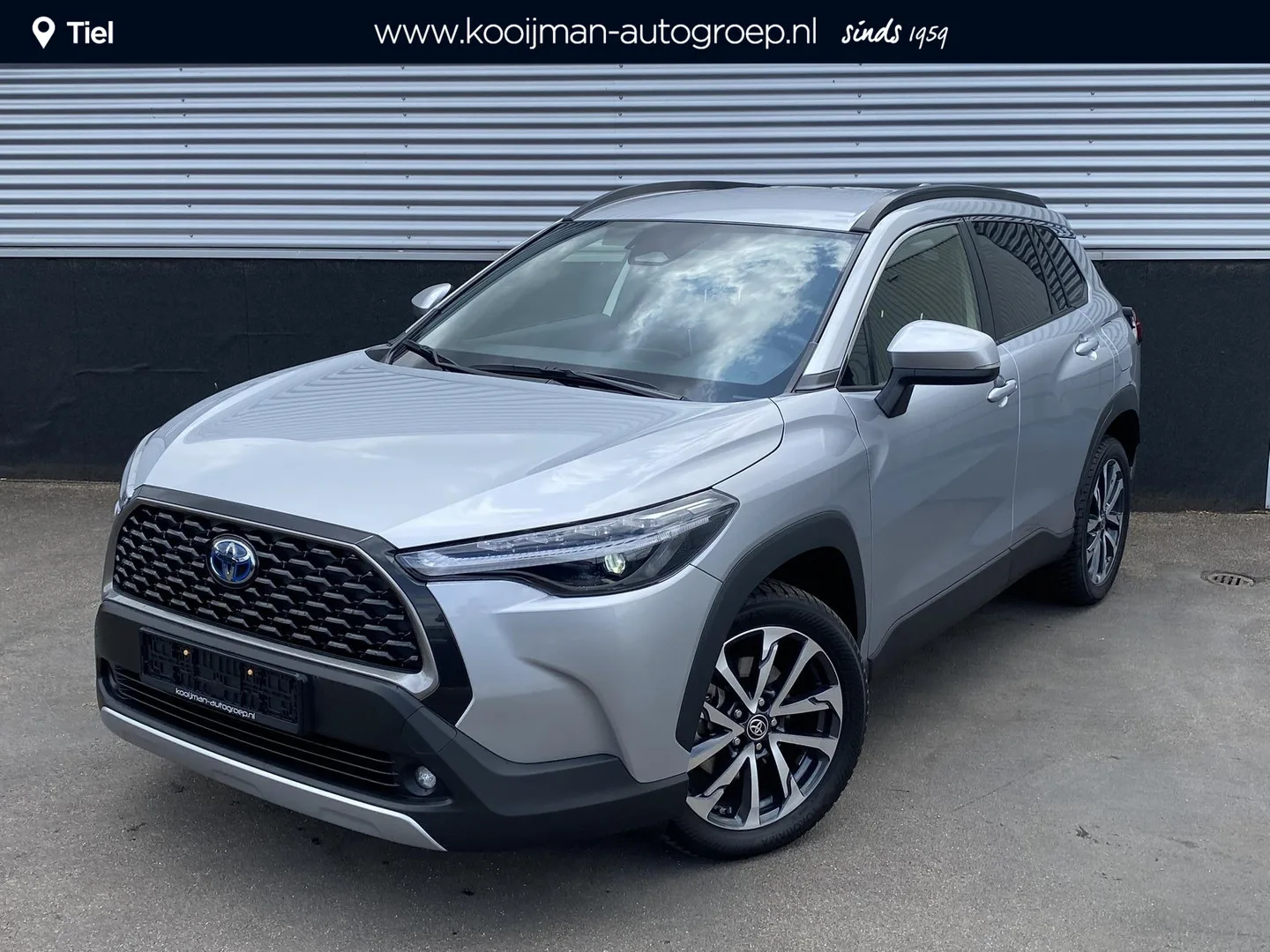 Toyota Corolla Cross (2024) — foto 1