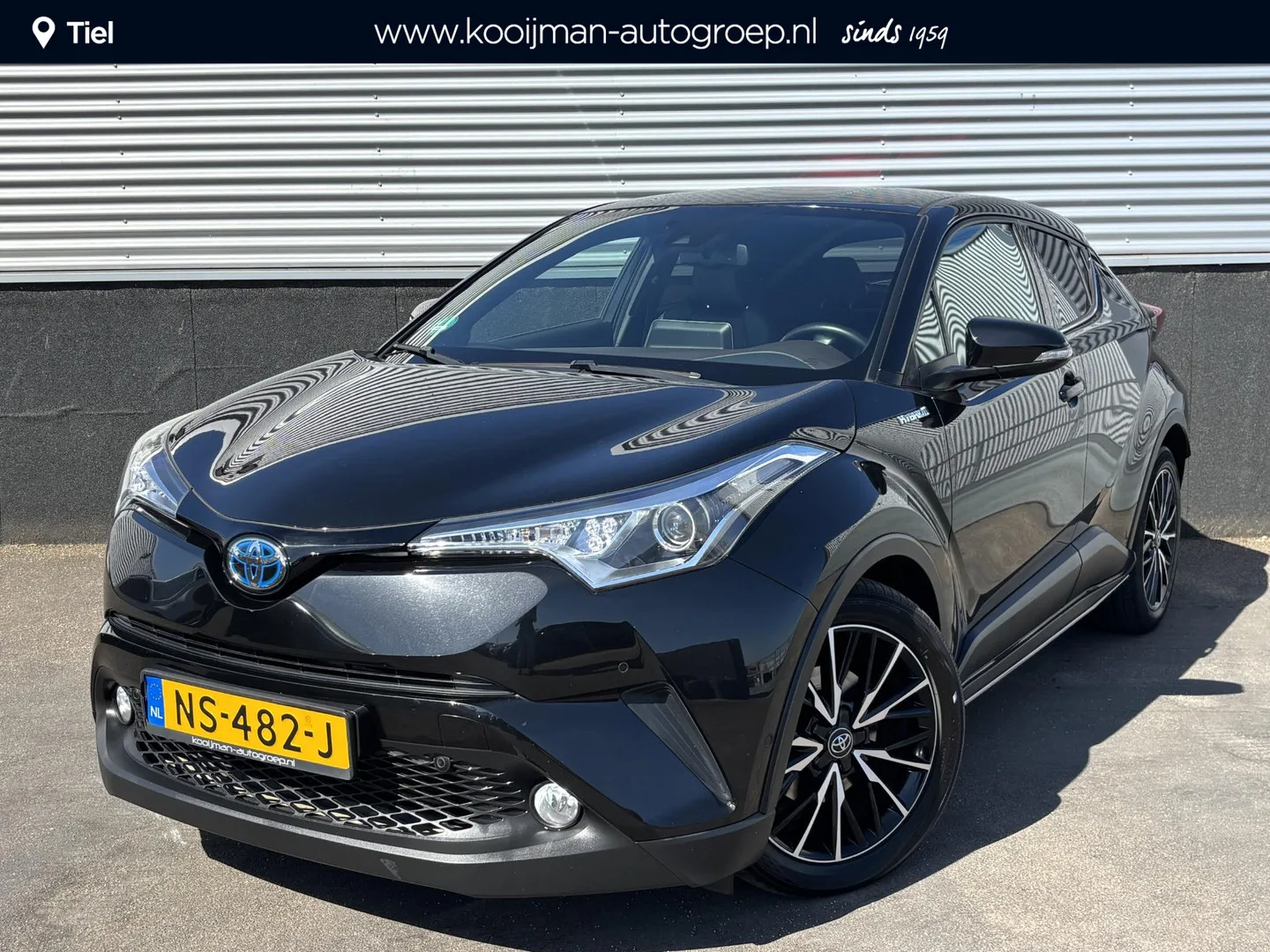 Toyota C-HR (2017) — foto 1