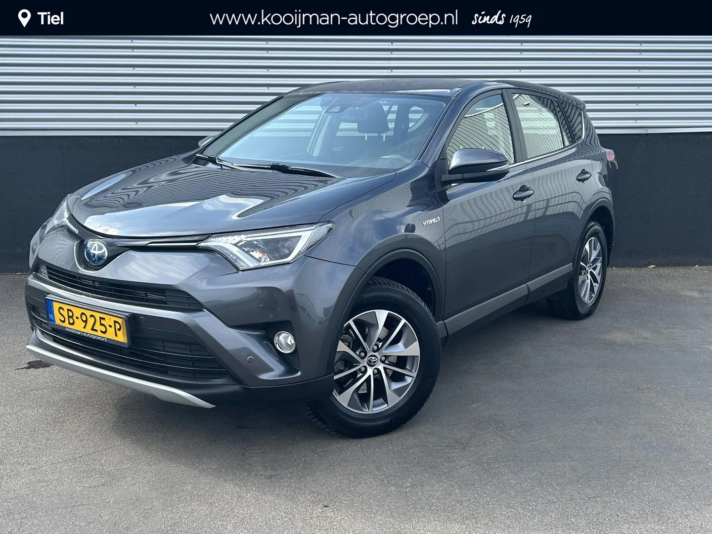 Toyota RAV4 (2018) — foto 1