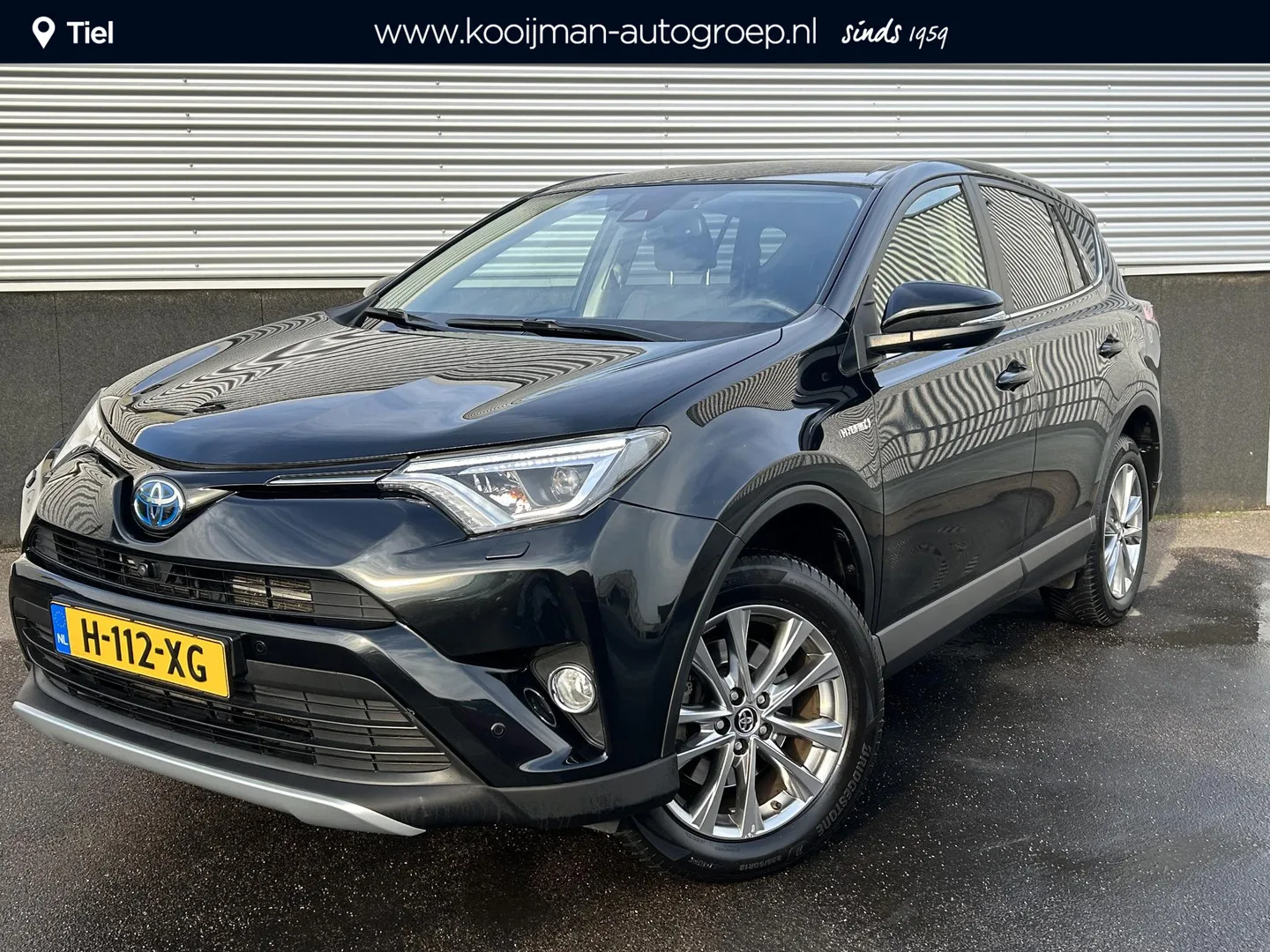 Toyota RAV4 (2017) — foto 1