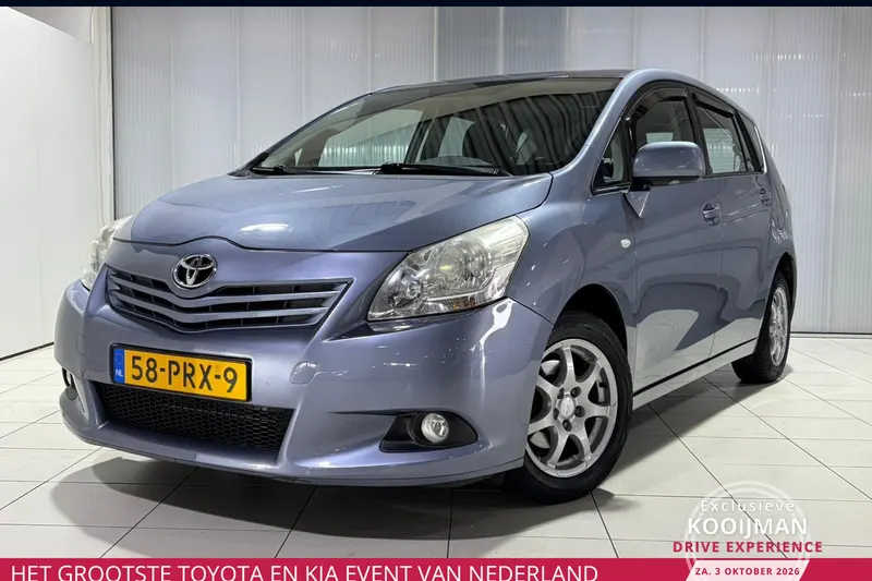 Toyota Verso (2011)