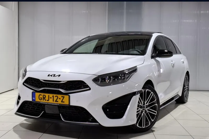 Kia ProCeed (2024)