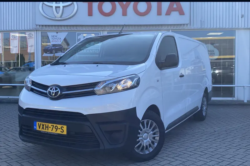 Toyota ProAce Worker (2021)