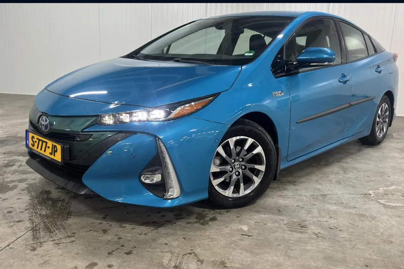 Toyota Prius (2018)