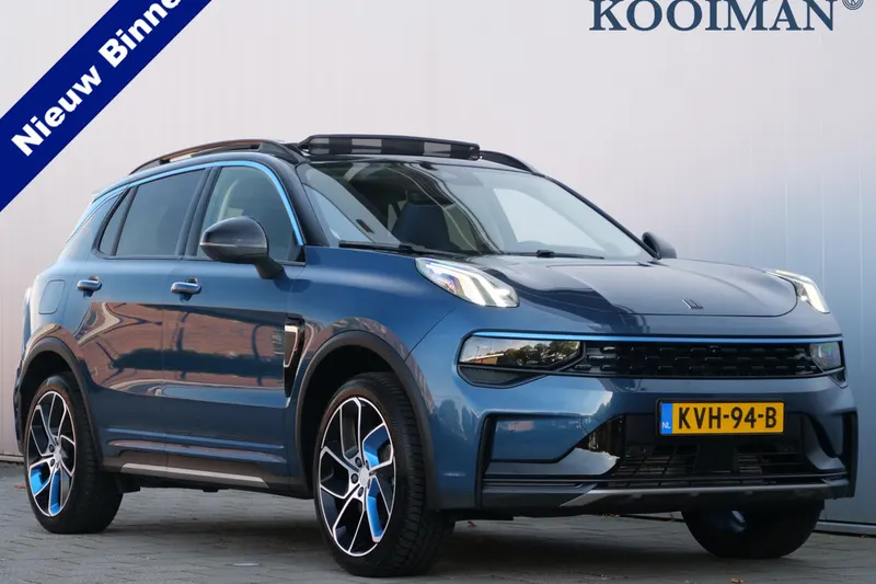 Lynk & Co 01 (2022)