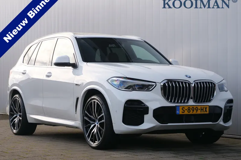 BMW X5 (2022)