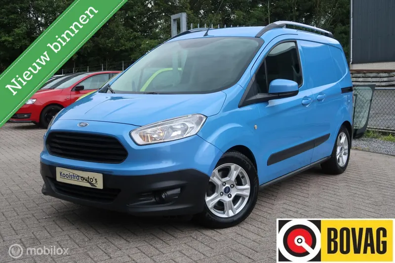 Ford Transit Courier (2014)