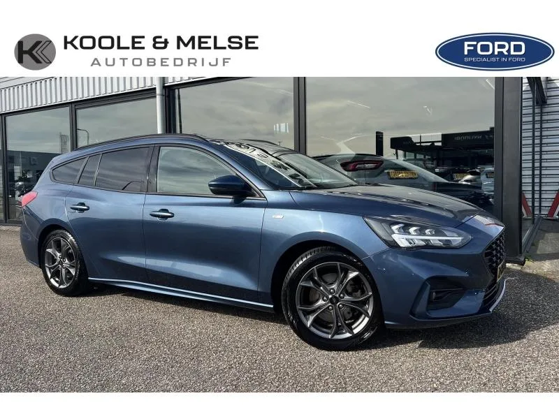 Ford Focus (2021) — foto 1