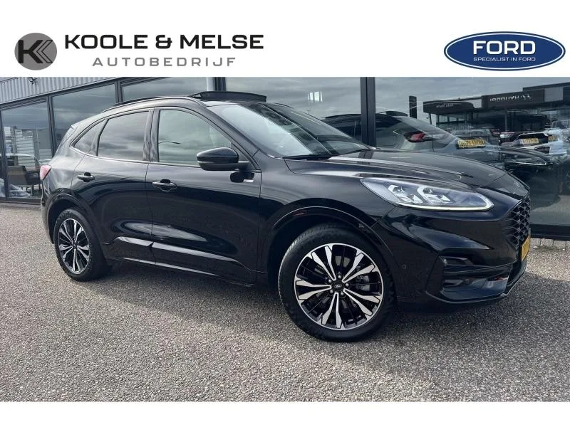 Ford Kuga (2021) — foto 1