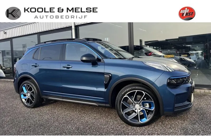 Lynk & Co 01 (2023)
