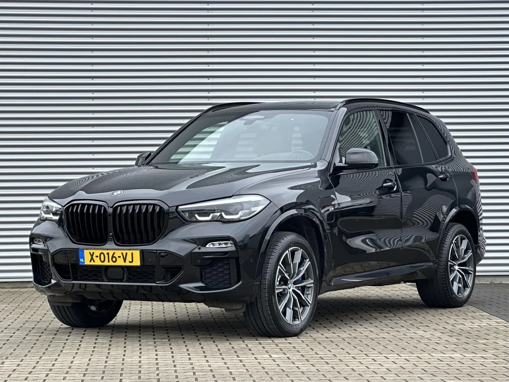 BMW X5 (2021) — foto 1