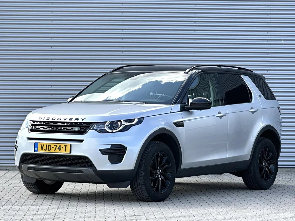 Land Rover Discovery Sport (2017) — foto 1