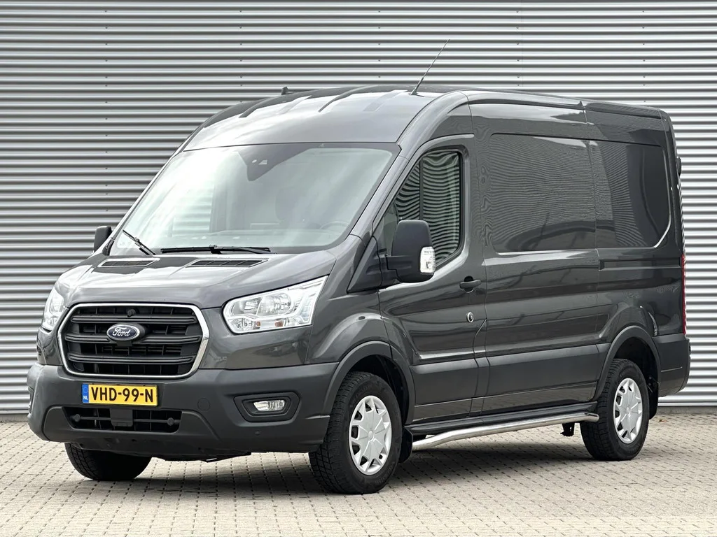 Ford Transit (2020) — foto 1