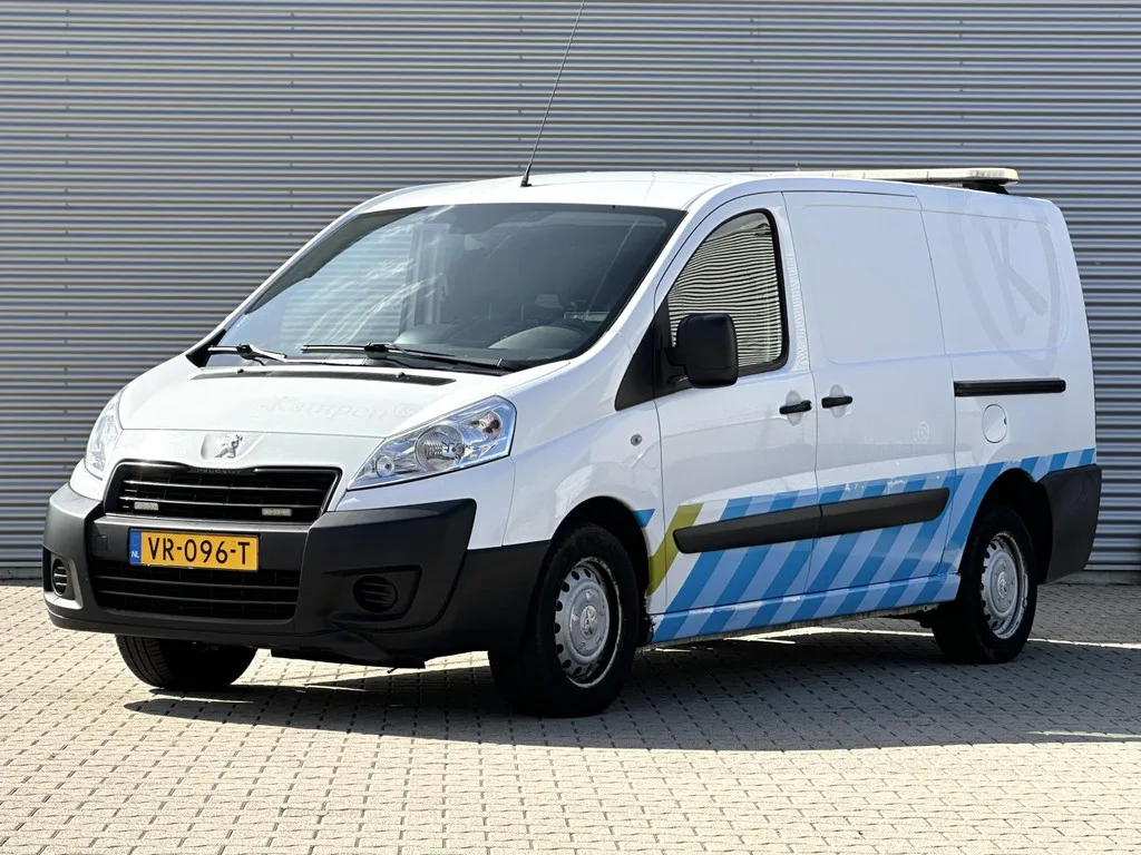 Peugeot Expert (2015) — foto 1
