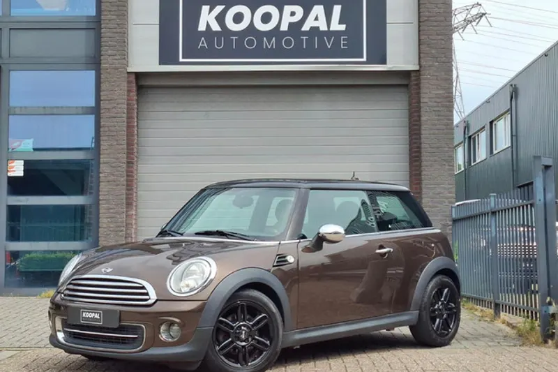 MINI Cooper (2011)