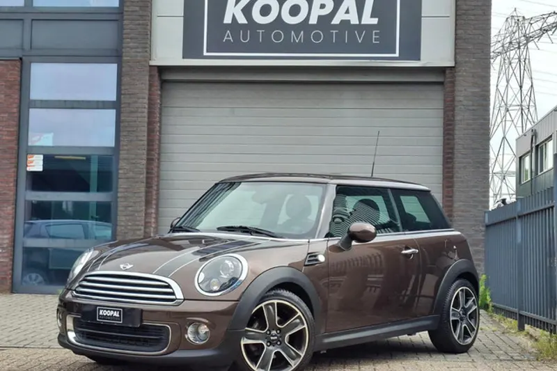 MINI One (2012)