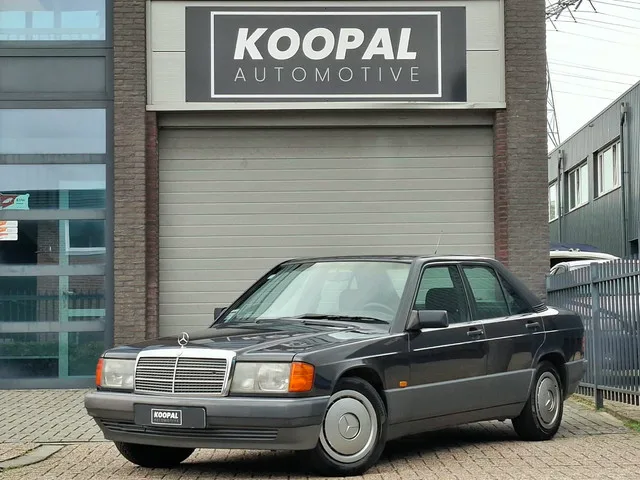 Mercedes-Benz 190-Serie (1993) — foto 1