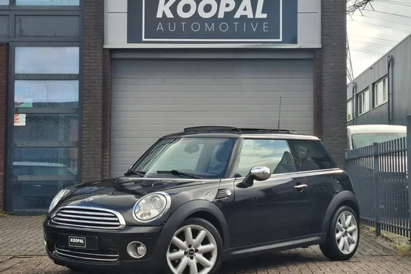 MINI Cooper (2010)