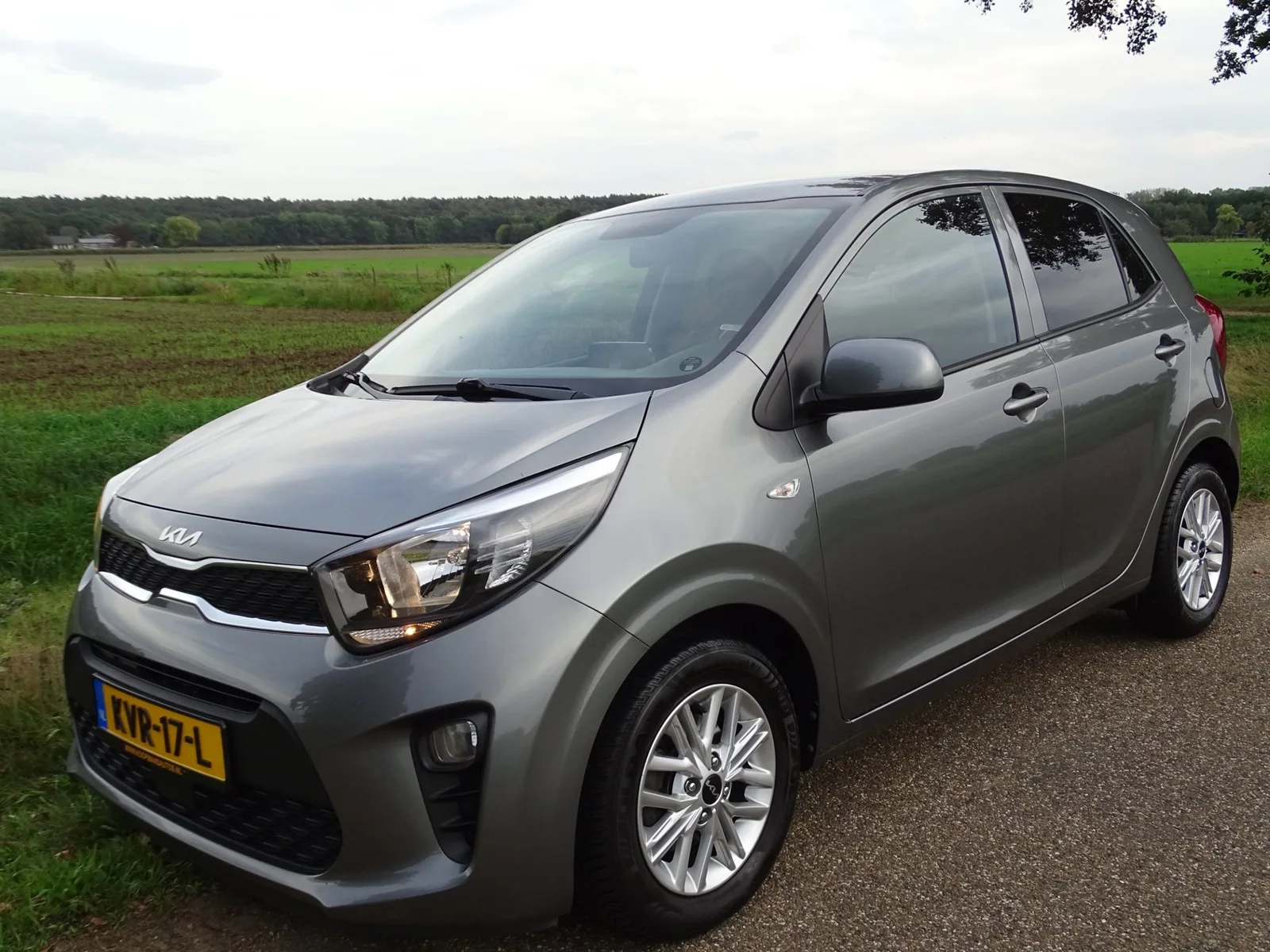 Kia Picanto (2023) — foto 1