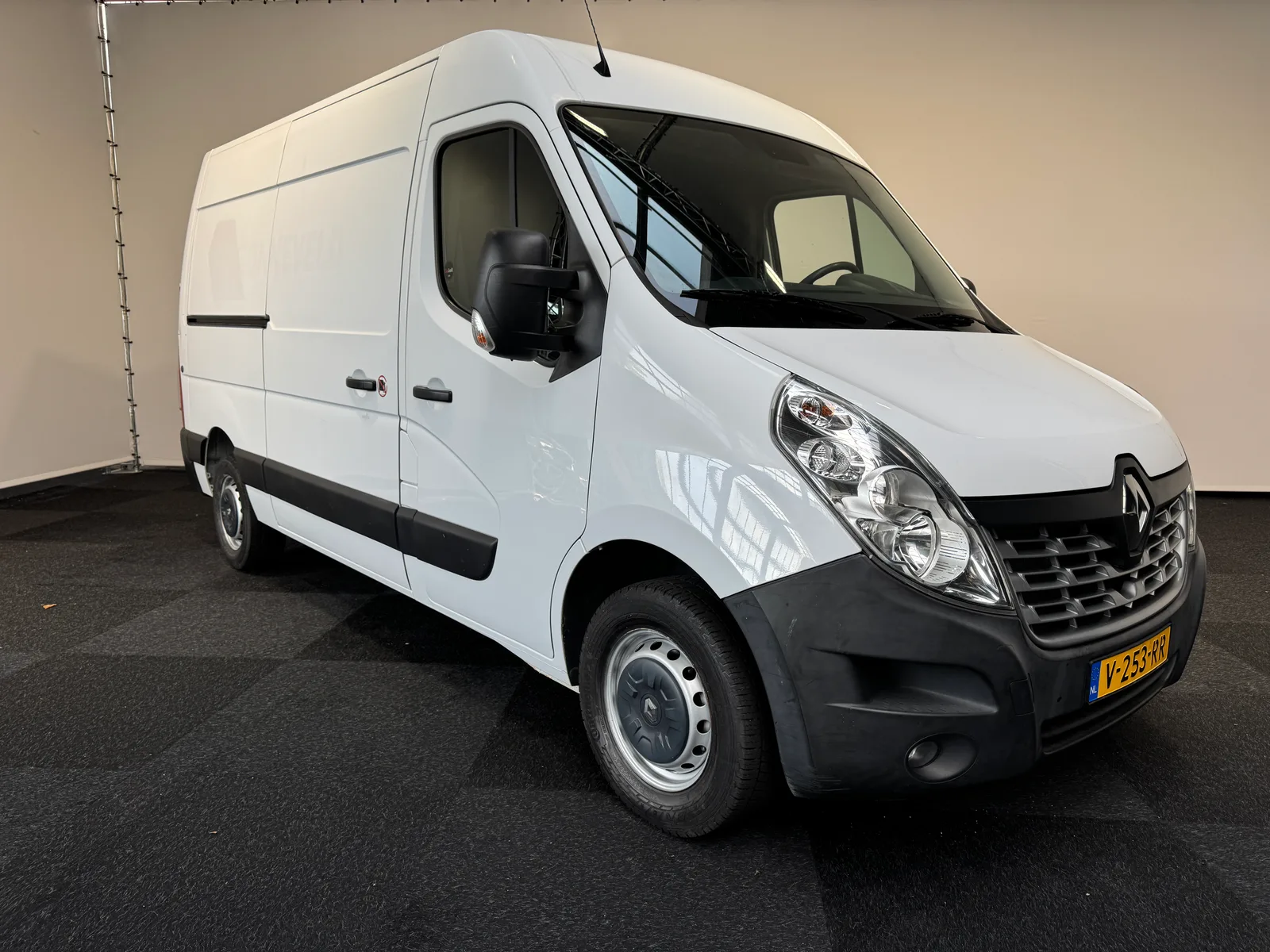 Renault Master (2018) — foto 1