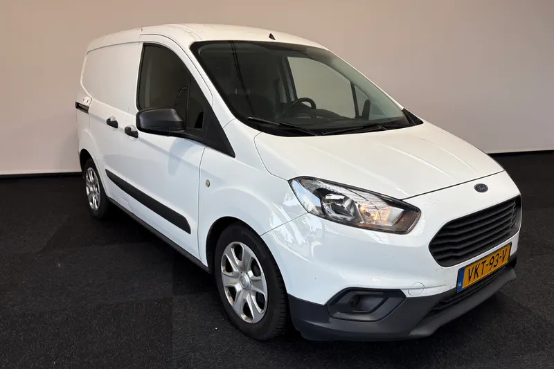Ford Transit Courier (2021)