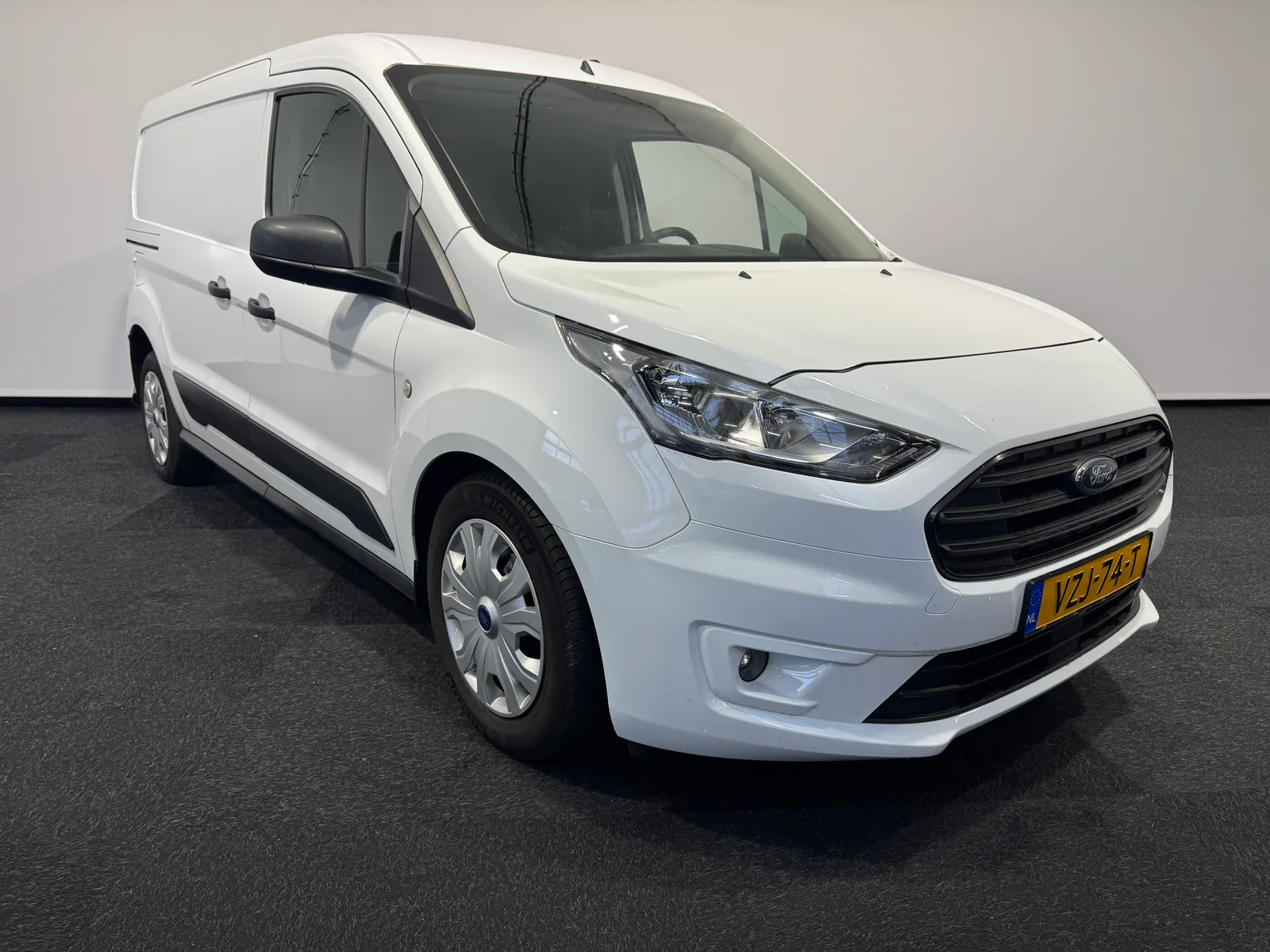 Ford Transit Connect (2023) — foto 1
