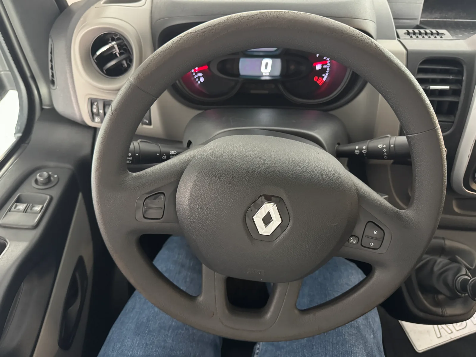 Renault Trafic (2019) — foto 1