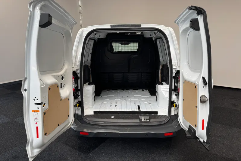 Ford Transit Courier (2022)
