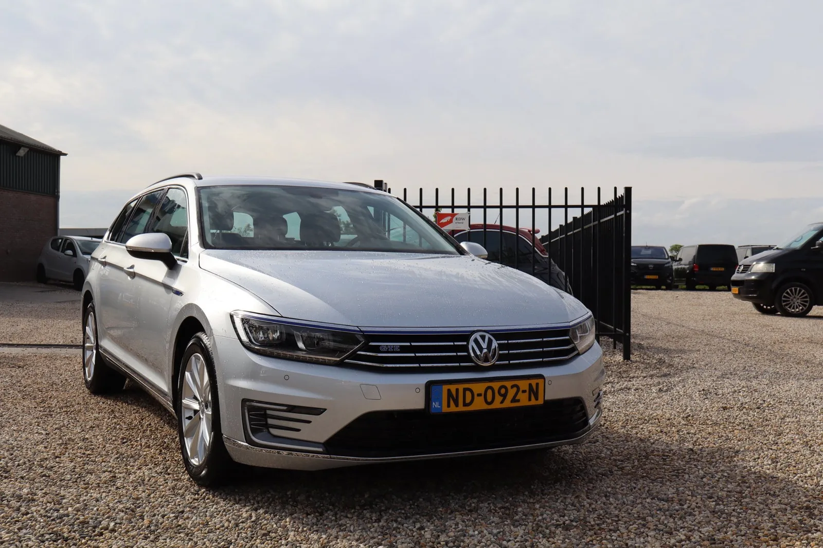 Volkswagen Passat (2016) — foto 1