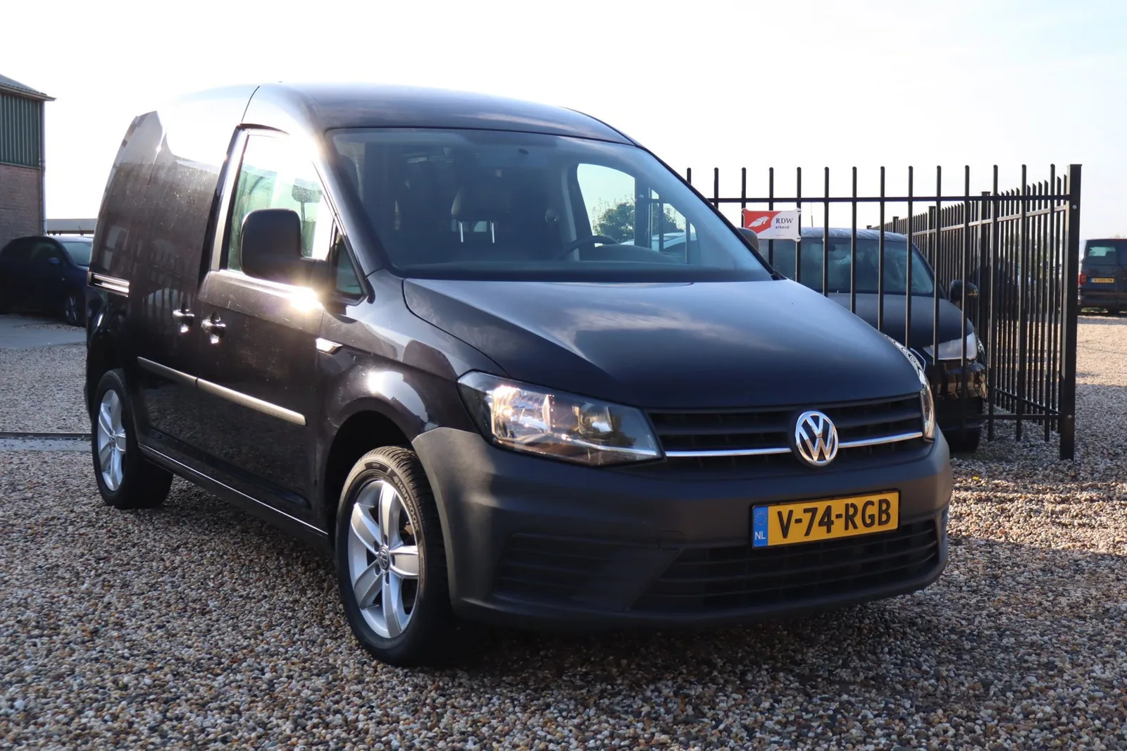 Volkswagen Caddy (2019) — foto 1