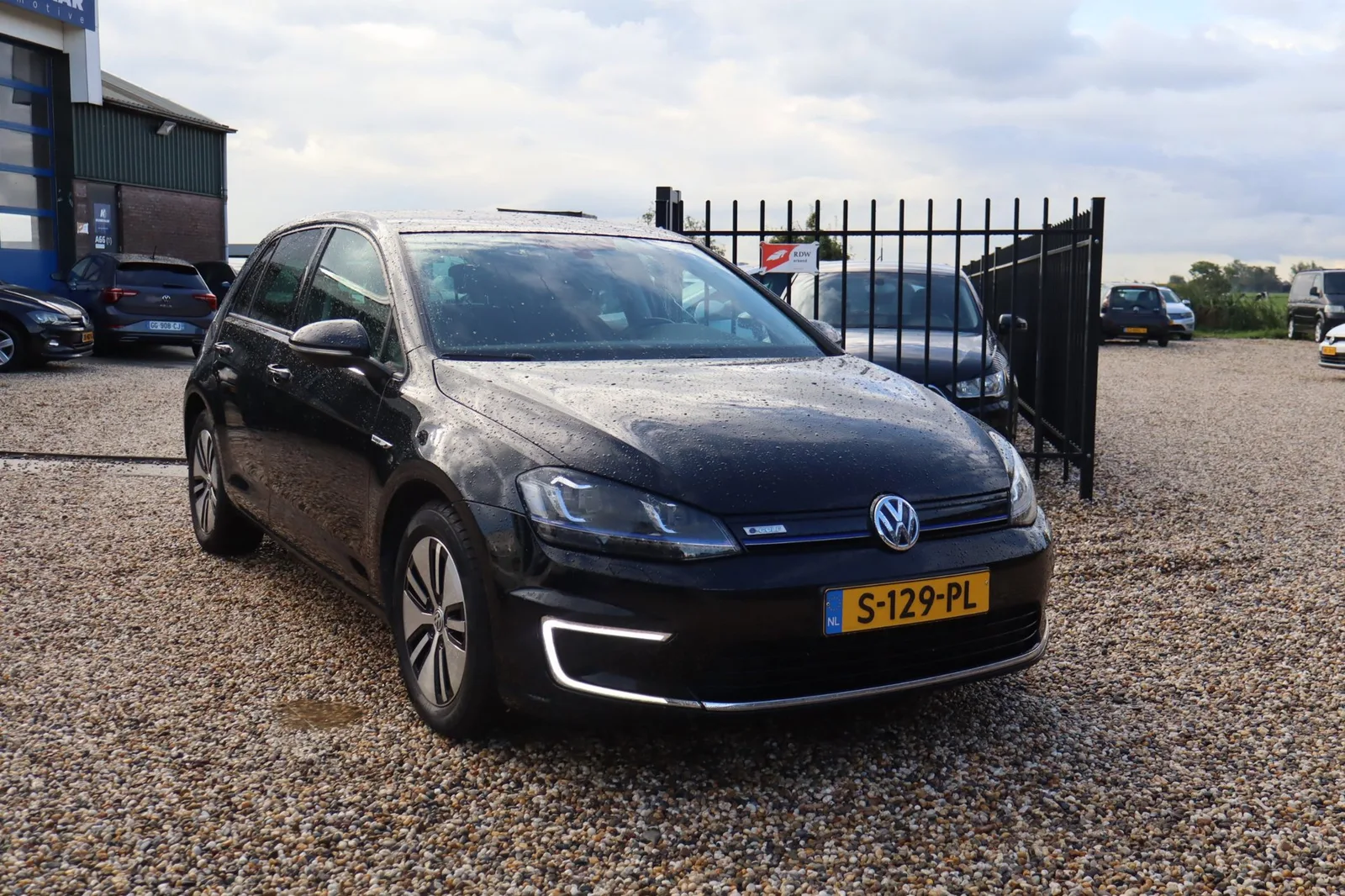 Volkswagen e-Golf (2016) — foto 1