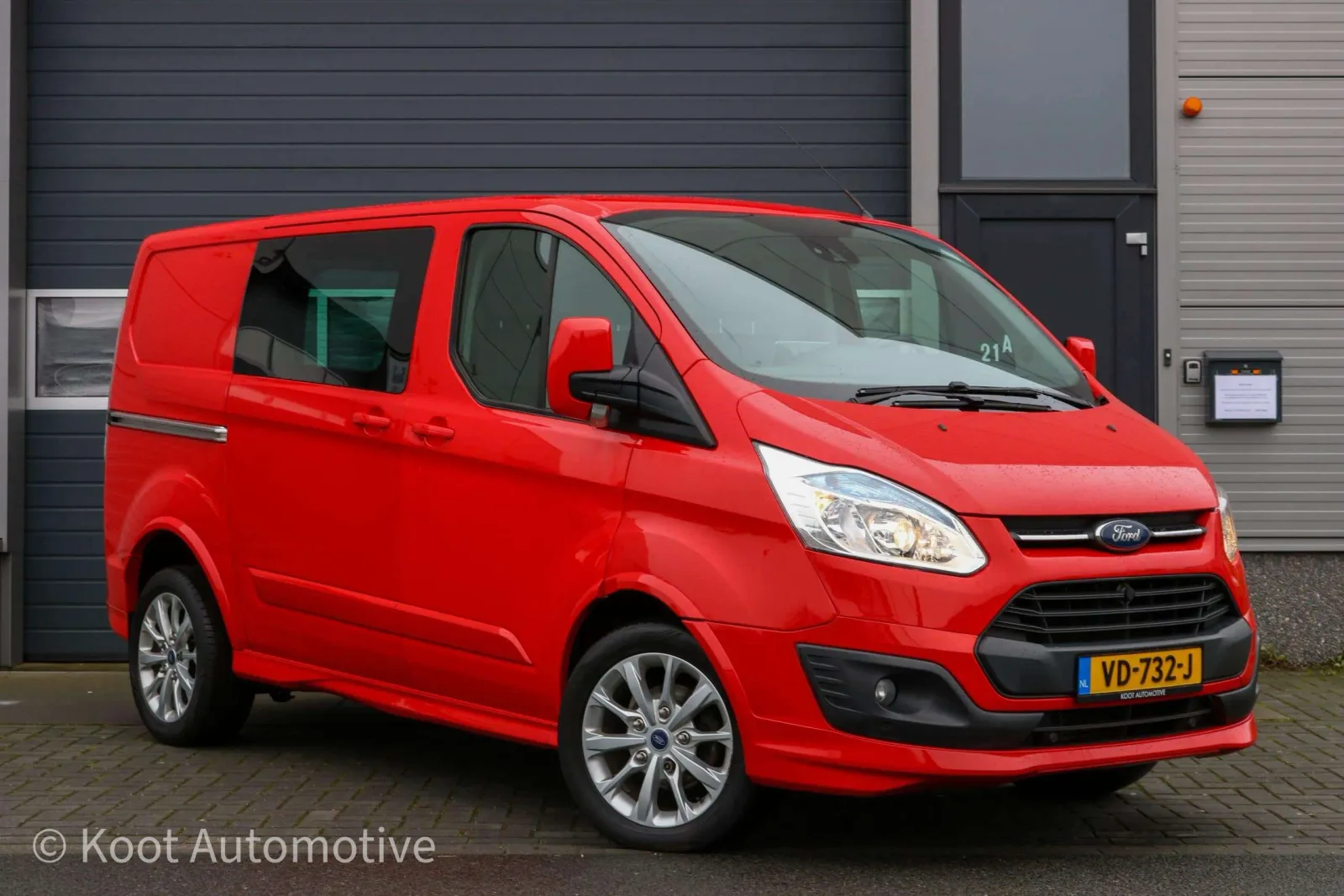 Ford Transit Custom (2013) — foto 1
