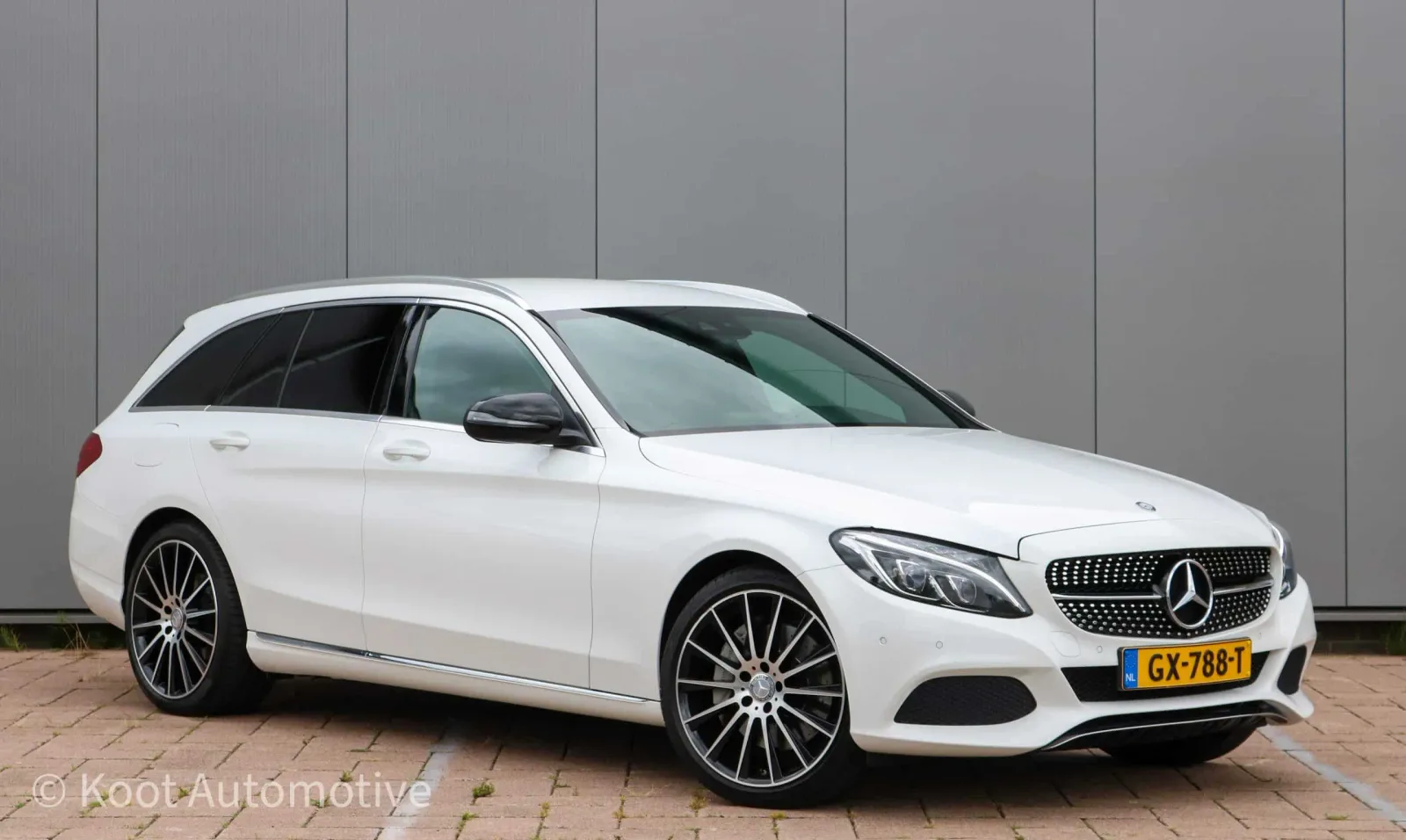 Mercedes-Benz C-Klasse (2015) — foto 1