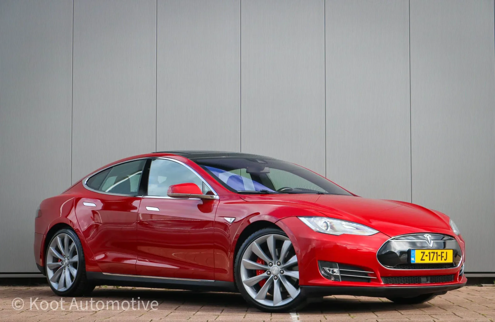 Tesla Model S (2016) — foto 1