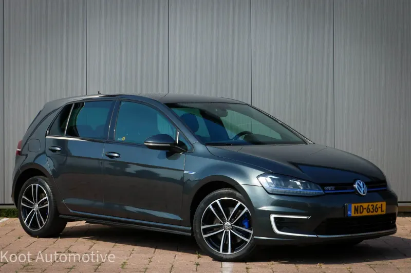 Volkswagen Golf (2016)
