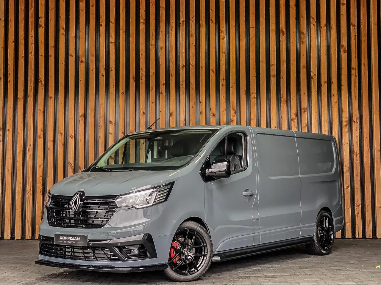 Renault Trafic (2024) — foto 1
