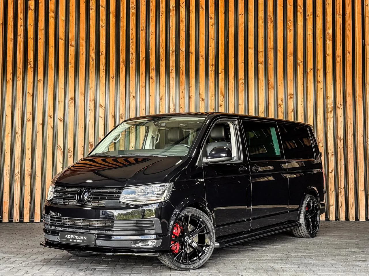 Volkswagen Caravelle (2017) — foto 1