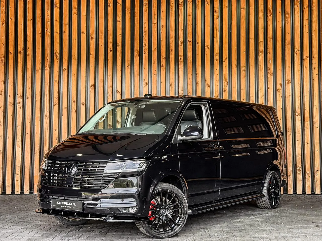 Volkswagen Transporter (2022) — foto 1
