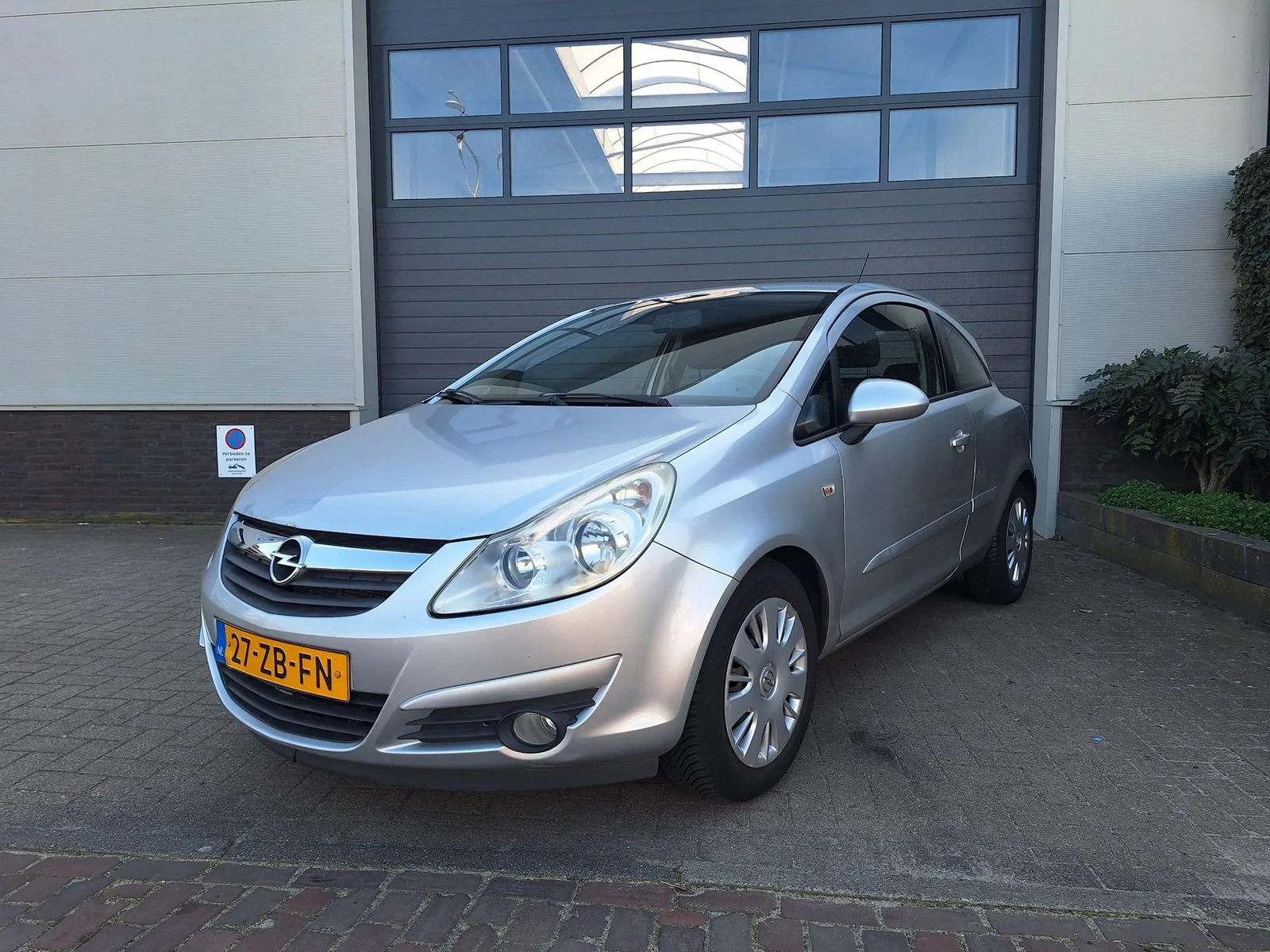 Opel Corsa (2007) — foto 1