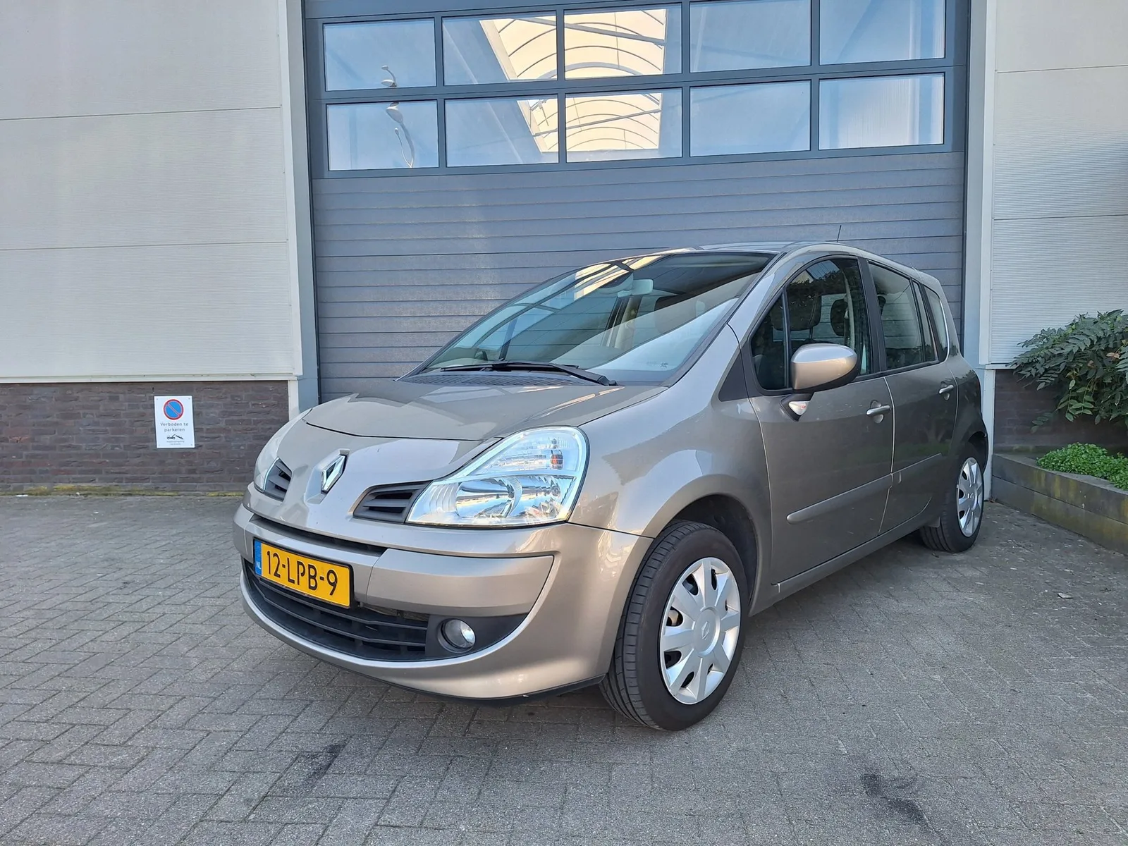Renault Grand Modus (2010) — foto 1