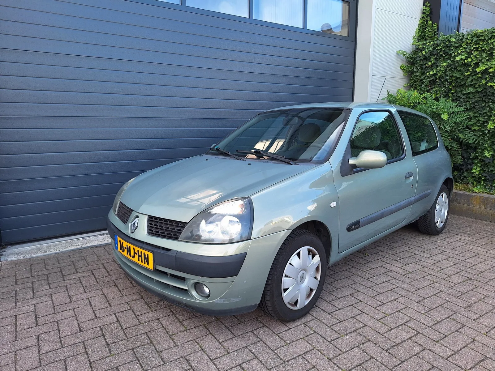 Renault Clio (2003) — foto 1