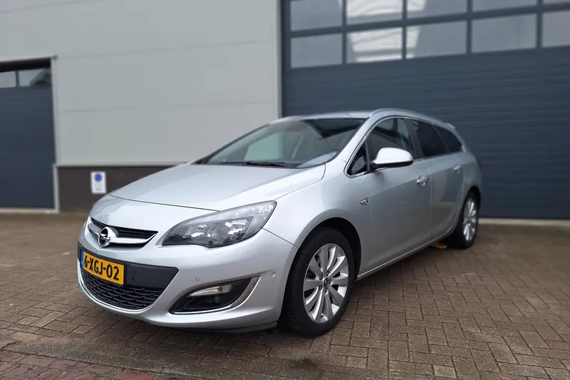 Opel Astra (2014)