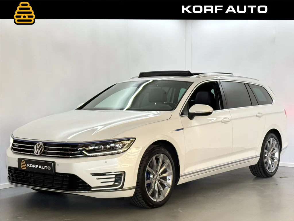 Volkswagen Passat (2017) — foto 1